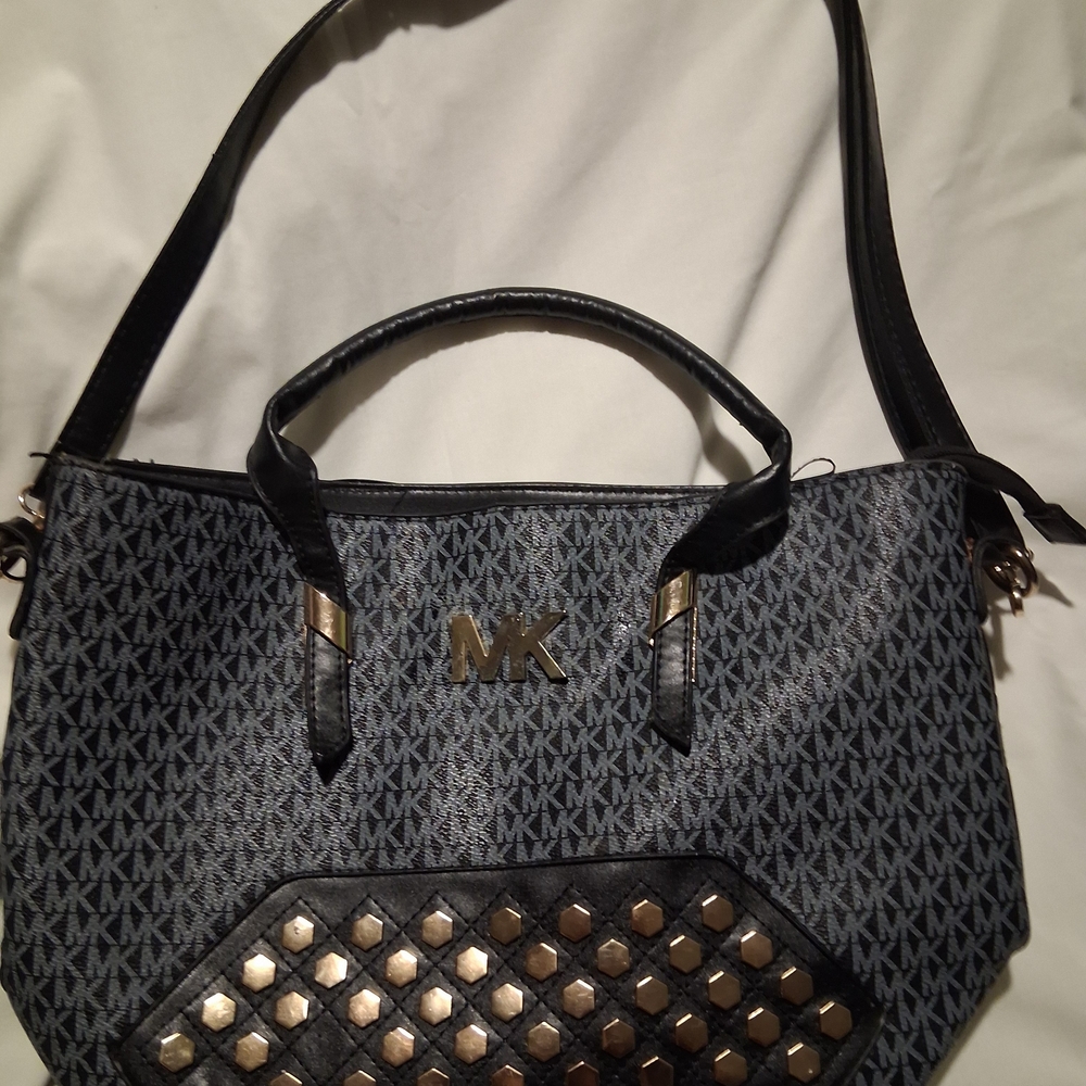Michael Kors Black and Gold Women's Bag - Picture 3 of 6